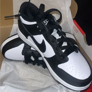 Panda Dunks Size 12c Can’t fit only worn once